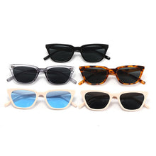 Load image into Gallery viewer, 2023 plastic sunglasses black female Europe and the United States city boy street, the driver of the cat's eye sunglasses