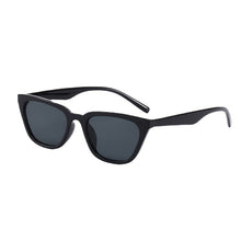 Load image into Gallery viewer, 2023 plastic sunglasses black female Europe and the United States city boy street, the driver of the cat's eye sunglasses