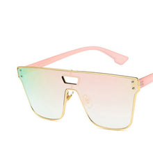 Carica l&#39;immagine nel visualizzatore di Gallery, 2023 trend personality sunglasses ocean piece men and women European and American conjoined square Sunglasses Uv