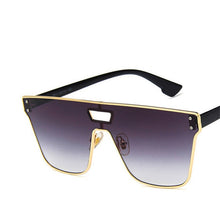 Carica l&#39;immagine nel visualizzatore di Gallery, 2023 trend personality sunglasses ocean piece men and women European and American conjoined square Sunglasses Uv