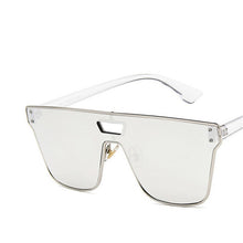 Carica l&#39;immagine nel visualizzatore di Gallery, 2023 trend personality sunglasses ocean piece men and women European and American conjoined square Sunglasses Uv