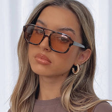 Load image into Gallery viewer, 2023Double Bridges Sunglasses Women Men Vintage Round Eyewear Trending Male Sun Glasses Sunshades UV400 gafas de sol