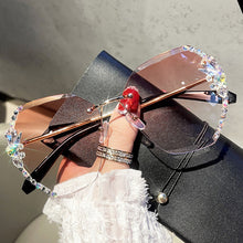 Load image into Gallery viewer, 2023 Brand Design Vintage Rimless Rhinestone Sunglasses Women Men Retro Cutting Lens Gradient Sun Glasses Female UV400