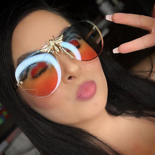 Load image into Gallery viewer, 2023 Modern Oversized Sunglasses For Women Men  Designer Sun Glasses Bee Decoration Trengding Shades UV400