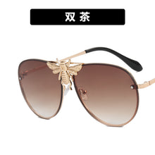 Load image into Gallery viewer, 2023 Modern Oversized Sunglasses For Women Men  Designer Sun Glasses Bee Decoration Trengding Shades UV400