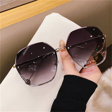 Load image into Gallery viewer, 2023 Tea Gradient Sunglasses Women Ocean Water Cut Trimmed Lens Metal Temples Sun Glasses Female UV400