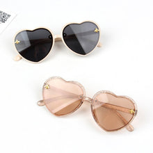 Load image into Gallery viewer, 2023 Glitter Heart Sunglasses Children&#39;s Cartoon Bee Sunglasses Girls Cute Vintage Glasses Love Eyewear Trend Gafas De Sol Mujer