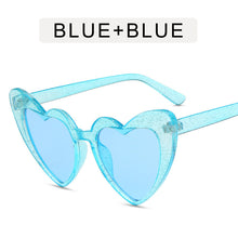 Load image into Gallery viewer, 2023 Big Peach Heart Transparent Candy Particles Sunglasses for Men and Women Peach Heart Fluorescent Particles Glasses