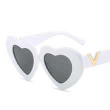Load image into Gallery viewer, 2023 Love Women Sunglasses Heart  Brand Designer Retro Sun Glasses With V Ladies Ins Popular Shades UV400
