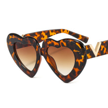 Load image into Gallery viewer, 2023 Love Women Sunglasses Heart  Brand Designer Retro Sun Glasses With V Ladies Ins Popular Shades UV400