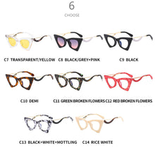 Carica l'immagine nel visualizzatore di Gallery, 2023 Retro Cat Eye Anti Blue Light Glasses For Women Vintage Clear Computer Eyeglasses Ladies Reading