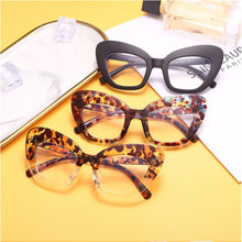 Load image into Gallery viewer, 2023 Vintage Anti Blue Light Cat Eye Women Glasse Retro Designer Eyeglasse Frame Ladies Ins Trending Clear Computer