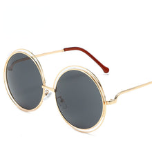Carica l&#39;immagine nel visualizzatore di Gallery, 2023 Occhiali da sole rotondi oversize da donna Designer di marca Occhiali da sole a specchio sfumato a cerchio grande Occhiali da sole con montatura in metallo femminile 