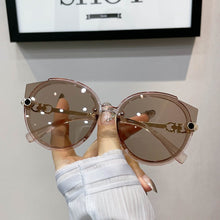 Carica l'immagine nel visualizzatore di Gallery, 2023 Vintage Cat Eye Round Sunglasses Women's Korean Version Metal Rimless Gradient Sun Glasses  Shades UV400 очки