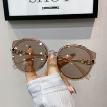 Carica l'immagine nel visualizzatore di Gallery, 2023 Vintage Cat Eye Round Sunglasses Women's Korean Version Metal Rimless Gradient Sun Glasses  Shades UV400 очки