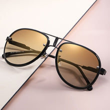 Load image into Gallery viewer, 2023 Retro Pilot Sunglasses Men Brand Designer Gradient Sun Glasses Women Vintage Shades Driving Eyewear Gafas De Sol