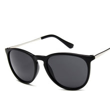 Carica l'immagine nel visualizzatore di Gallery, 2023 Retro Polarized Sunglasses For Men Women Vintage Driving Fishing Sun Glasses Shades Male Female UV400 Eyewear gafas de sol
