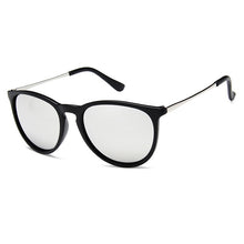 Carica l'immagine nel visualizzatore di Gallery, 2023 Retro Polarized Sunglasses For Men Women Vintage Driving Fishing Sun Glasses Shades Male Female UV400 Eyewear gafas de sol