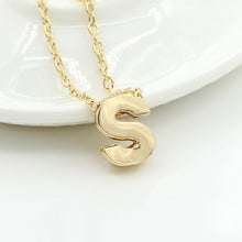 Load image into Gallery viewer, 26 Alphabet Necklace Women 26 Letters Pendant Necklace Alloy Clavicle Chain Necklace For Party