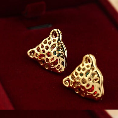 330European Retro Personality Hollow Crystal Leopard Head Pierced Stud Earring E3374