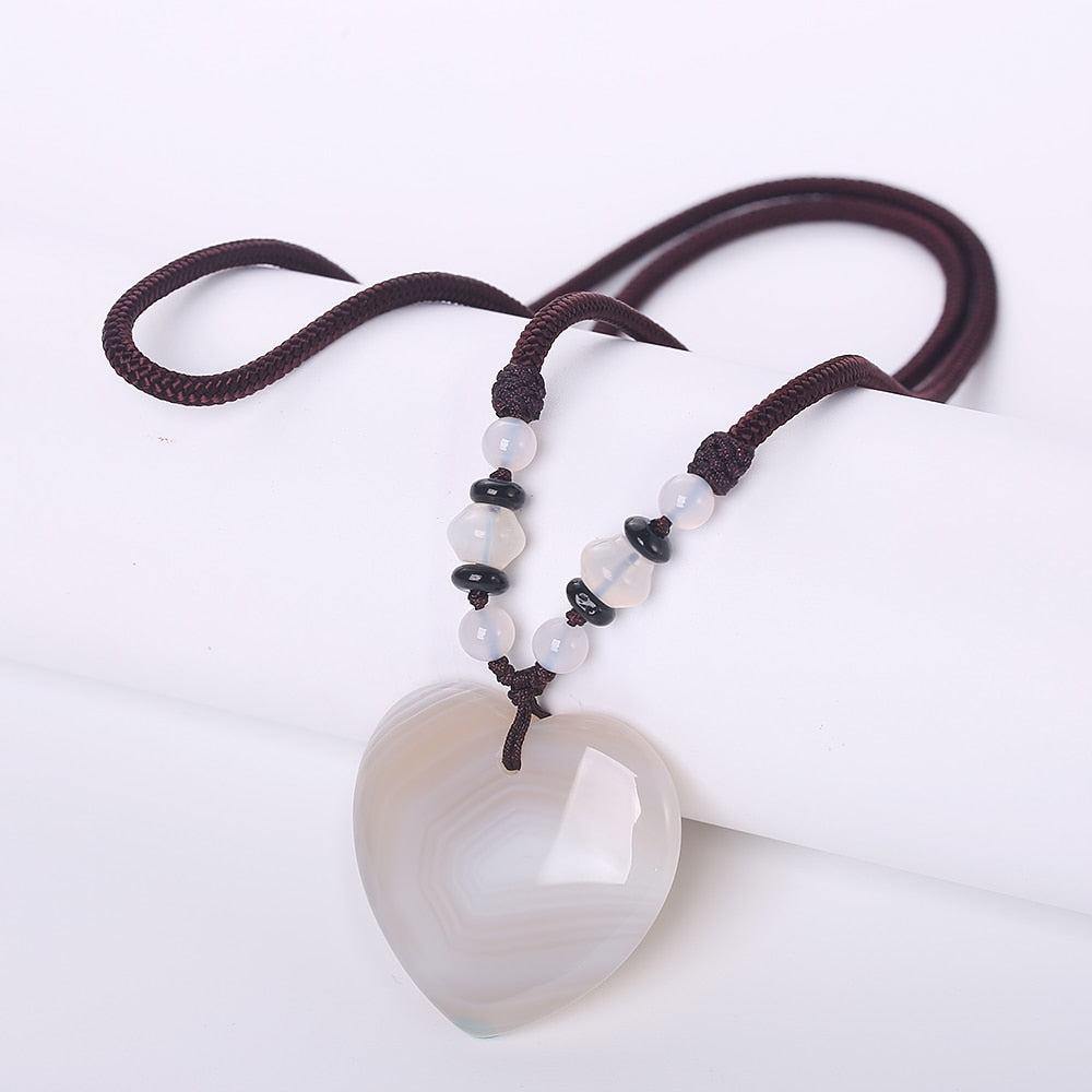 3A Natural Healing Crystal Heart Shape Reiki Necklace Pendant Opal Necklace Fashion White Color Stone Pendant Necklace For Women