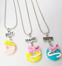 Load image into Gallery viewer, 3PCS/Set Friends doughnut Stereo Imitation BFF Necklace For Children Best Friends Forever Kid Jewelry Gift ert27