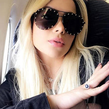 Load image into Gallery viewer, 45202 Ladies Metal Rivet Pilot Sunglasses Women  Personality Glasses Designer Eyewear Shades UV400