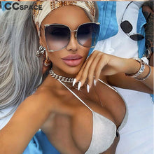 Carica l&#39;immagine nel visualizzatore di Gallery, 45476 Oversize D Square Sunglasses Women Metal Frame  Hollow Frame Brand Sunglasses Female Gradient Shades