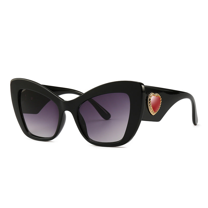 46082 Cat Eye Red Heart Sunglasses Women Shades UV400 Vintage Glasses