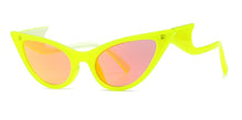 Load image into Gallery viewer, 46168 Sexy Cat Eye Small Frame Beach Sunglasses Men Women Presonality UV400