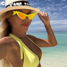 Load image into Gallery viewer, 46168 Sexy Cat Eye Small Frame Beach Sunglasses Men Women Presonality UV400