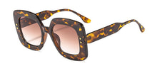 Load image into Gallery viewer, 46190 Square Retro Rivet Sunglasses Men Women UV400 Glasses