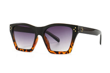 Load image into Gallery viewer, 46333 Cat Eye Retro Rivet Sunglasses Men Women Shades UV400 Vintage Glasses