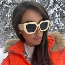 Load image into Gallery viewer, 46357 Retro Ovresized Punk Sunglasses Men Women Shades UV400 Vintage Glasses