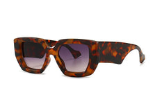 Load image into Gallery viewer, 46357 Retro Ovresized Punk Sunglasses Men Women Shades UV400 Vintage Glasses