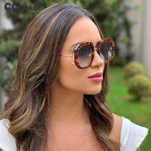 Load image into Gallery viewer, 48154 The Brand Design Square  Sunglasses Men Women Shades UV400 Vintage Glasses