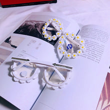 Load image into Gallery viewer, 49949 Kids Cute Sunglasses Round Flower Shades UV400 Vintage Glasses