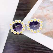 Load image into Gallery viewer, 49949 Kids Cute Sunglasses Round Flower Shades UV400 Vintage Glasses