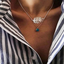 Carica l&#39;immagine nel visualizzatore di Gallery, 4Pcs/Set Women Necklaces Angel Heart Pink Crystal Virgin Mary Pendant Clavicle Chain Multilayer Gold Necklace Set Jewelry Gift