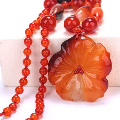 Collana in pietra naturale 5 * 5 cm Agata rossa con perline in pietra naturale Collana con ciondolo fiore in cristallo agata rossa per uomo Catena da 48 cm 