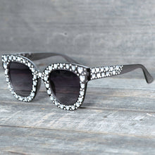 Load image into Gallery viewer, 51038 Heart-shaped Diamond Sunglasses  Crystal Square Men Women Sun Glasses