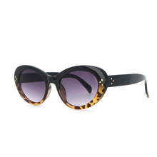 Load image into Gallery viewer, 53532 Retro Cat Eye Sunglasses Rivet Brand Designer Men Women Shades Uv400 Vintage Glasses
