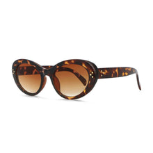 Load image into Gallery viewer, 53532 Retro Cat Eye Sunglasses Rivet Brand Designer Men Women Shades Uv400 Vintage Glasses