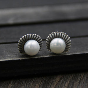 925 Sterling Silver Vintage Shell With Pearl Stud Earring For Men & Women Ethnic Earring Thai Jewelry arete de plata para mujer