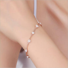 Load image into Gallery viewer, 925 sterling silver snowflake bracelet female Korean fashion jewelry J0206