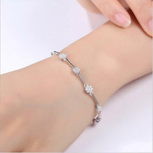 Load image into Gallery viewer, 925 sterling silver snowflake bracelet female Korean fashion jewelry J0206