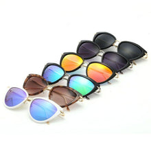 Load image into Gallery viewer, AEVOGUE Newest Alloy Temple Sunglasses Women Top Quality Sun Glasses Original Brand Designer Gafas Oculos De Sol UV400 AE0269
