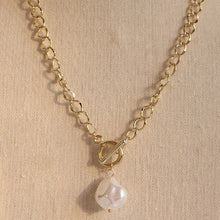Load image into Gallery viewer, Necklace Pendant Imitation Pearl Necklace For Women Metal Strip Chain Necklace Jewelry