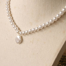 Load image into Gallery viewer, Necklace Pendant Imitation Pearl Necklace For Women Metal Strip Chain Necklace Jewelry