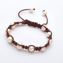 Carica l'immagine nel visualizzatore di Gallery, Braccialetti tibetani con portafortuna perla naturale genuina per donne Nodi fatti a mano colore corda nera Regalo di Natale 